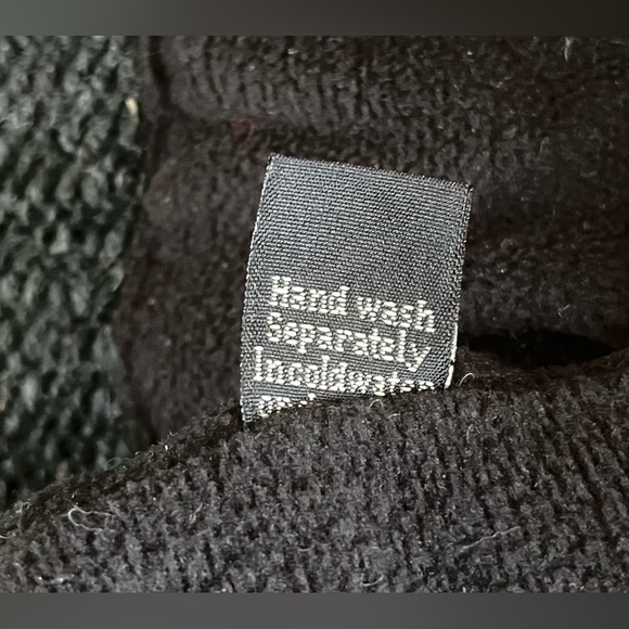 Kyber Wool Hat Pom - Picture 13 of 13